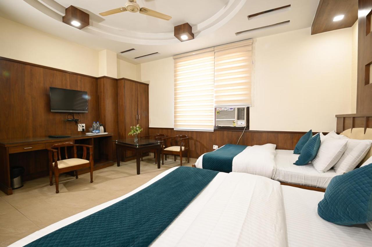 Hotel Baba Deluxe Near New Delhi Railway Station And City Center -By Rcg Hotels Eksteriør billede