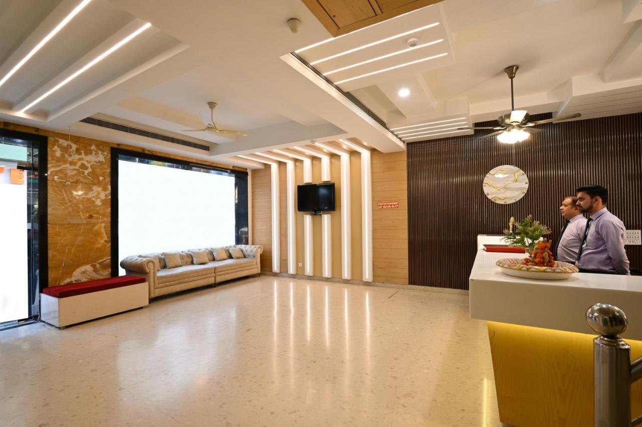 Hotel Baba Deluxe Near New Delhi Railway Station And City Center -By Rcg Hotels Eksteriør billede