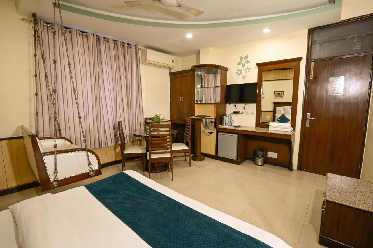 Hotel Baba Deluxe Near New Delhi Railway Station And City Center -By Rcg Hotels Eksteriør billede