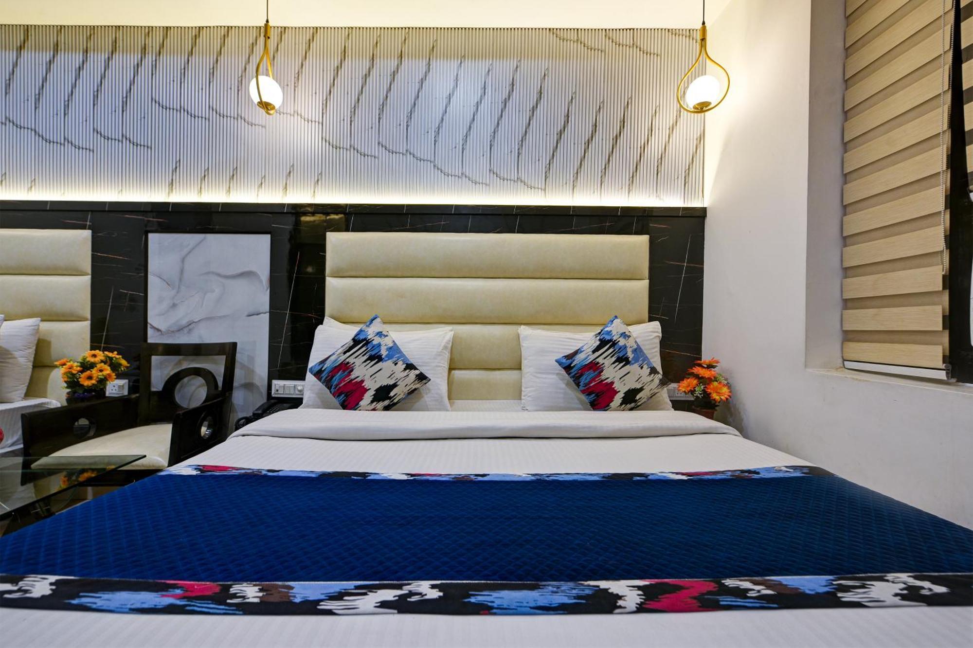 Hotel Baba Deluxe Near New Delhi Railway Station And City Center -By Rcg Hotels Eksteriør billede