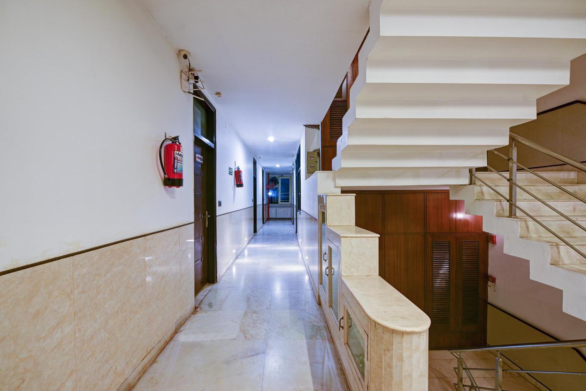 Hotel Baba Deluxe Near New Delhi Railway Station And City Center -By Rcg Hotels Eksteriør billede
