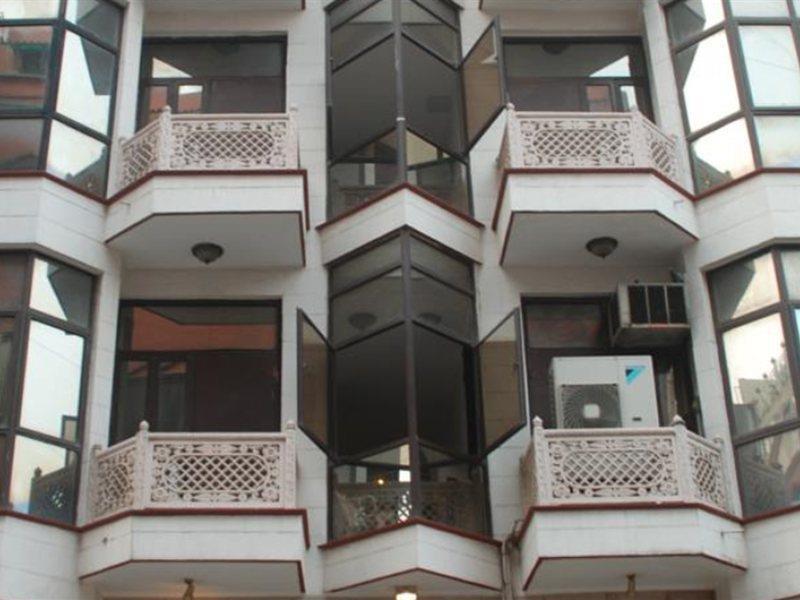 Hotel Baba Deluxe Near New Delhi Railway Station And City Center -By Rcg Hotels Eksteriør billede