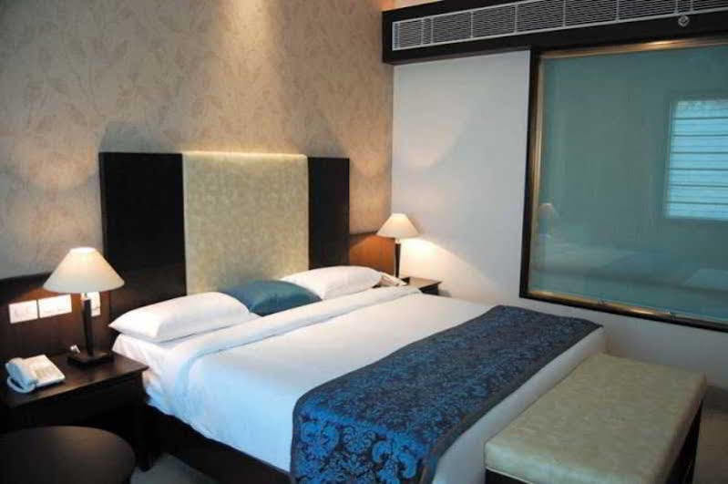 Hotel Baba Deluxe Near New Delhi Railway Station And City Center -By Rcg Hotels Værelse billede